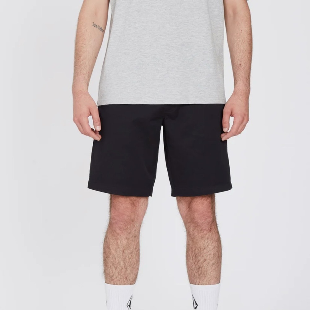 Volcom Stone Drawstring Skate Frickin Elasticated 19” Black Shorts Size Medium